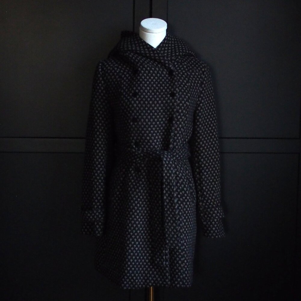 Kismet | Houndstooth Wool Blend Tie Waist Coat w Hood